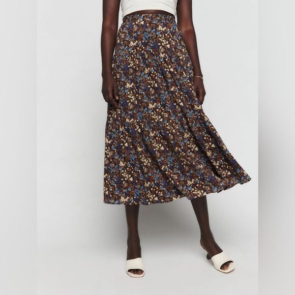 REFORMATION NWT Adriana Skirt in Morel size 2 Tiered Maxi Full Ditsy Floral - Picture 1 of 11